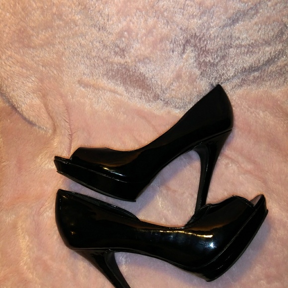 High heels - Picture 4 of 5